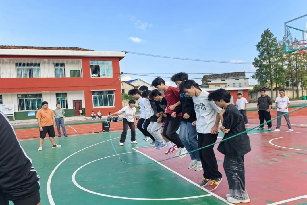 前锋如何通过专项训练提升投篮命中率_0
